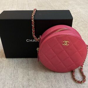 Chanel Hot Pink Cross Body Authentic Bag. Dust bag, box and bag. Great condition